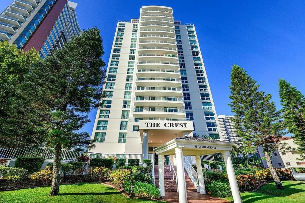 The Crest Apartments - Main Beach