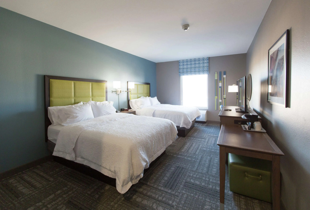 Hampton Inn & Suites Stroud