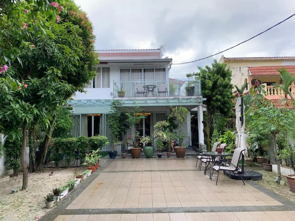 6ix Senses Boutique Villa