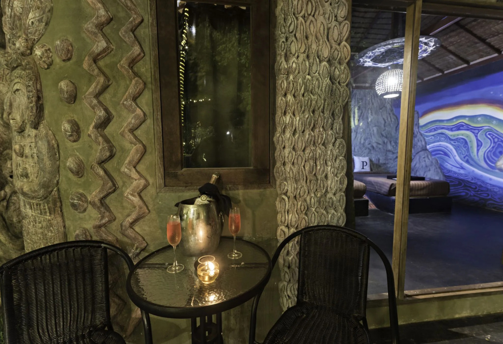 The Privilege Hotel Ezra Royal Garden