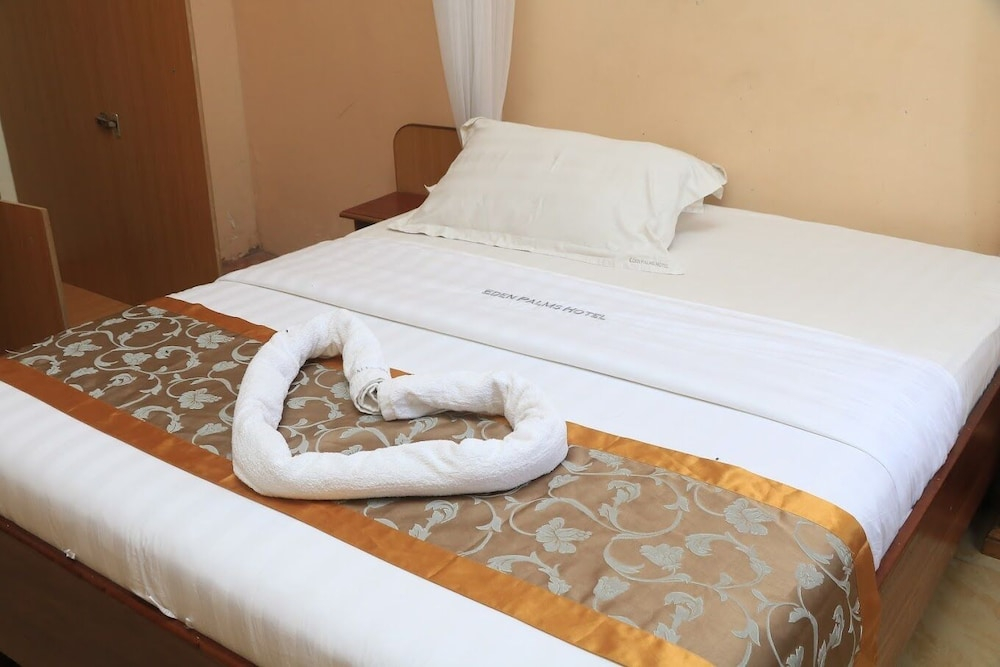 Hotel Sisters and Spa
