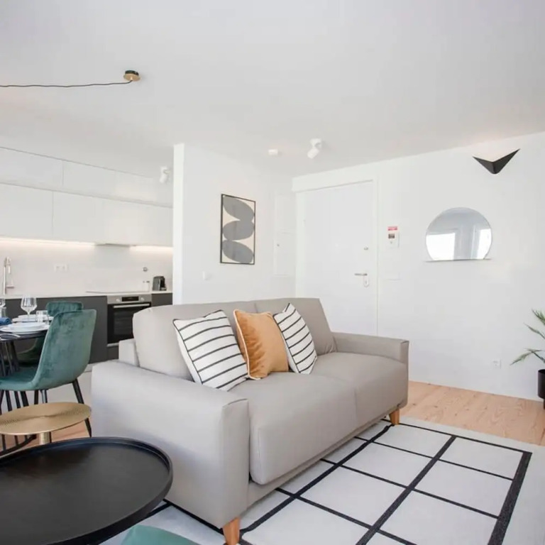 Liiiving in Porto-modern Glam Rooftop Apartment