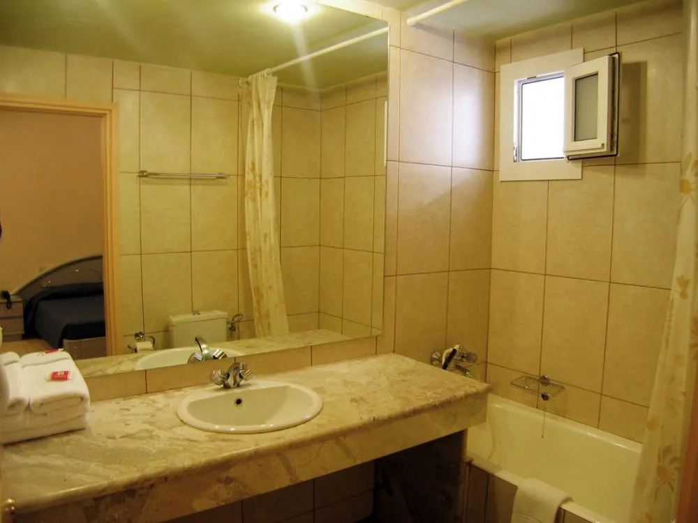 Creta Hotel