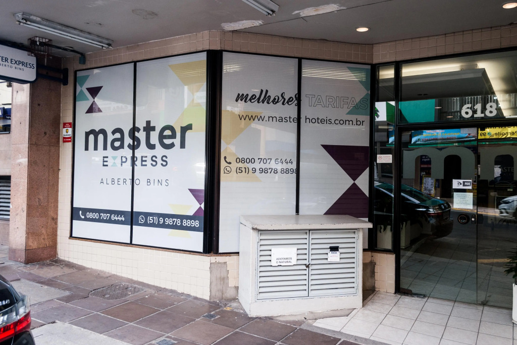 Master Express Alberto Bins - 200 metros do Hospital Santa Casa