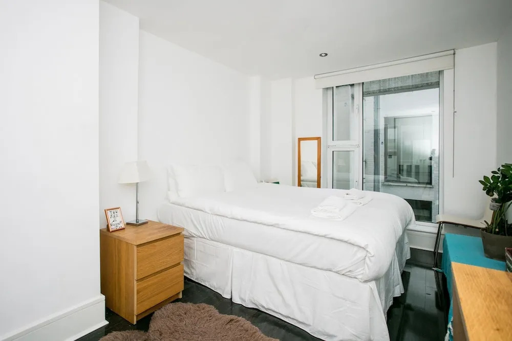 Central Modern Apartment
