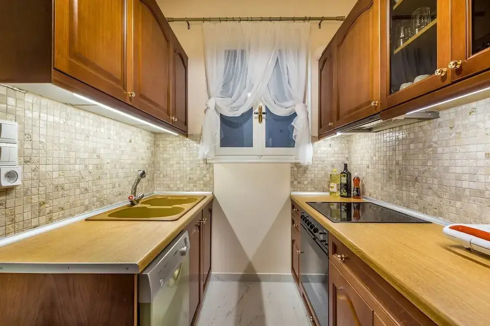 Chic flat in Kolonaki next to American Embassy