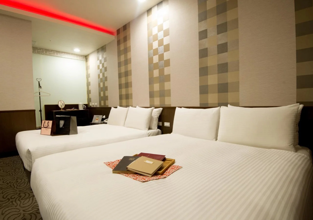 Ximen Holiday Fun Hotel