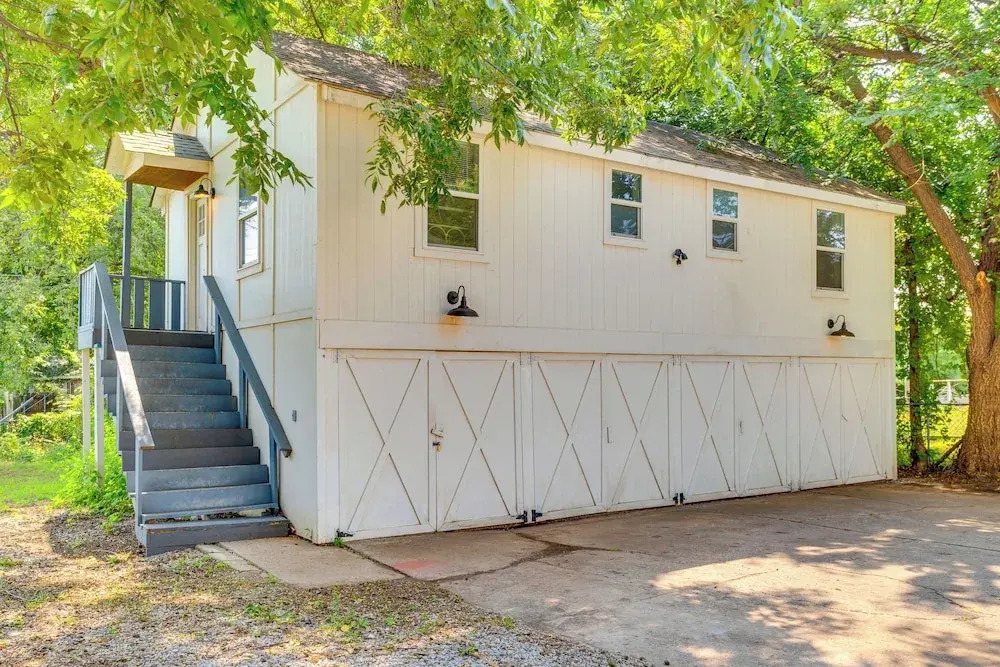 Cozy Studio in Heart of OKC Plaza District!