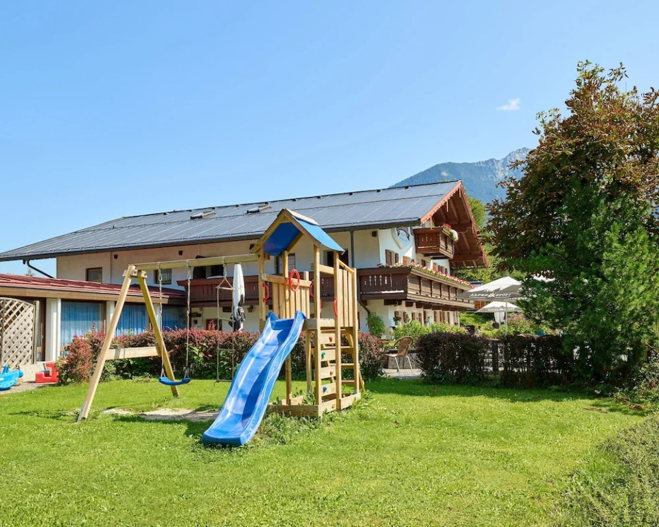 Hotel Hanauerlehen - ruhige & zentrale Top-Lage - mit Schwimmbad, Sauna, Parkplätze & Café - bayerischer Familienbetrieb