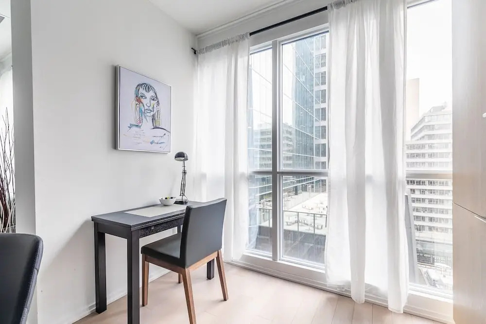Spectacular Exec 2BR Financial District