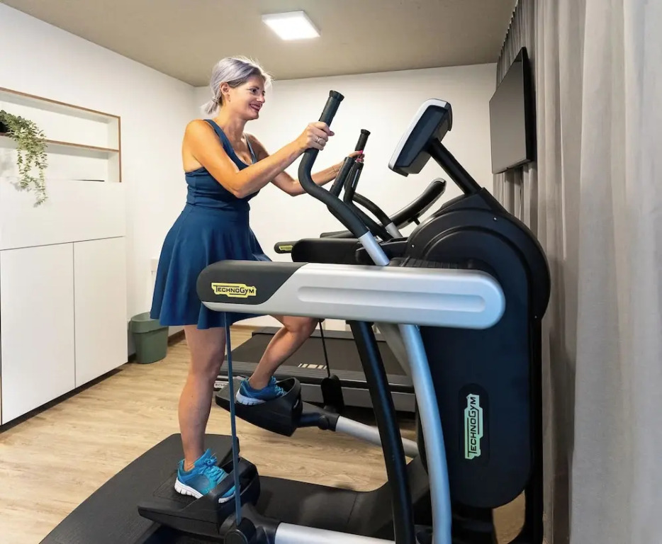 Motel Schlafraum Weng - Dein smartes Hotel