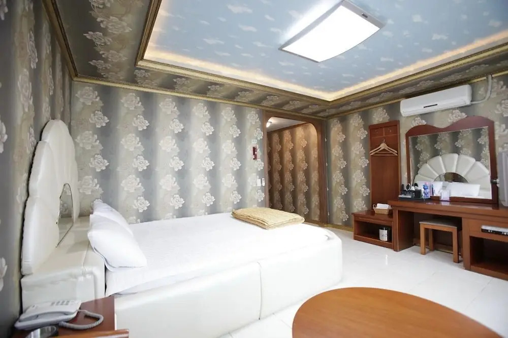 Pataya Motel
