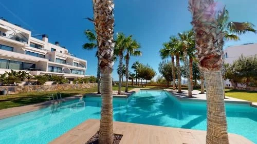 Las Colinas Golf & Country Club Residences