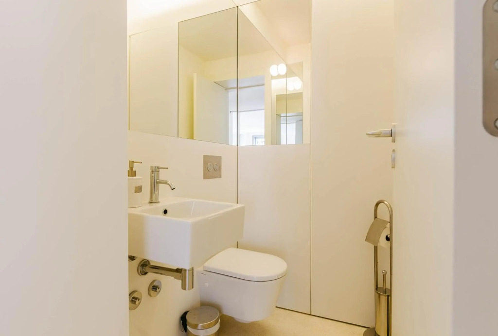 NEW Luxury 2 BDR apartment downtown!