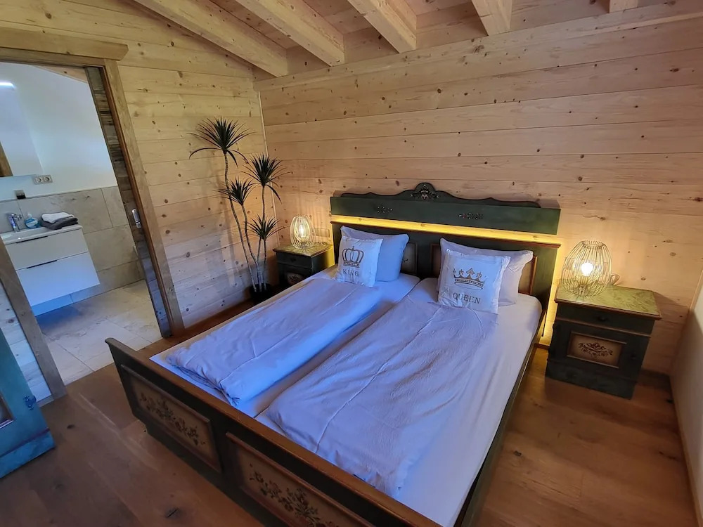 Schickster Sky Lodge und Chalet Rossi