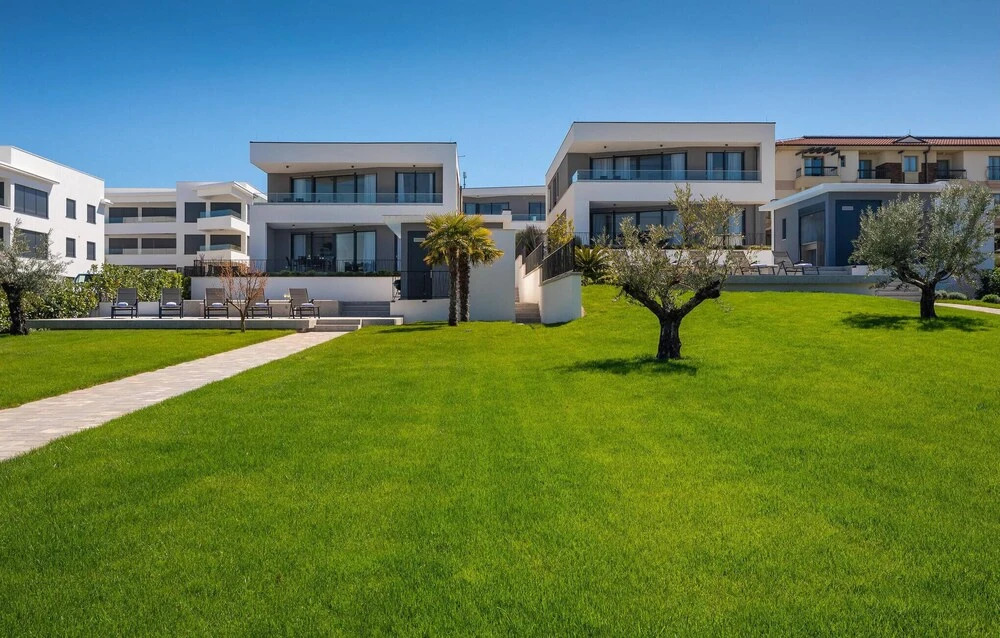 Awesome Home in Zidarici With Outdoor Swimming Pool, Wifi and 6 Bedrooms