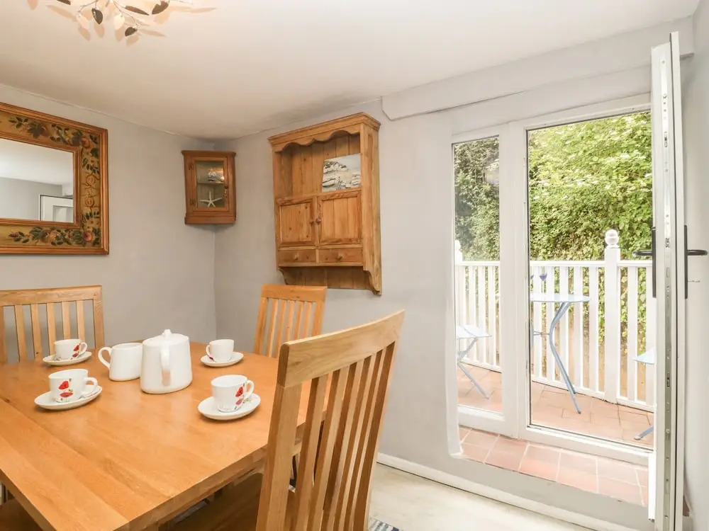 1 Belle Vue Cottage