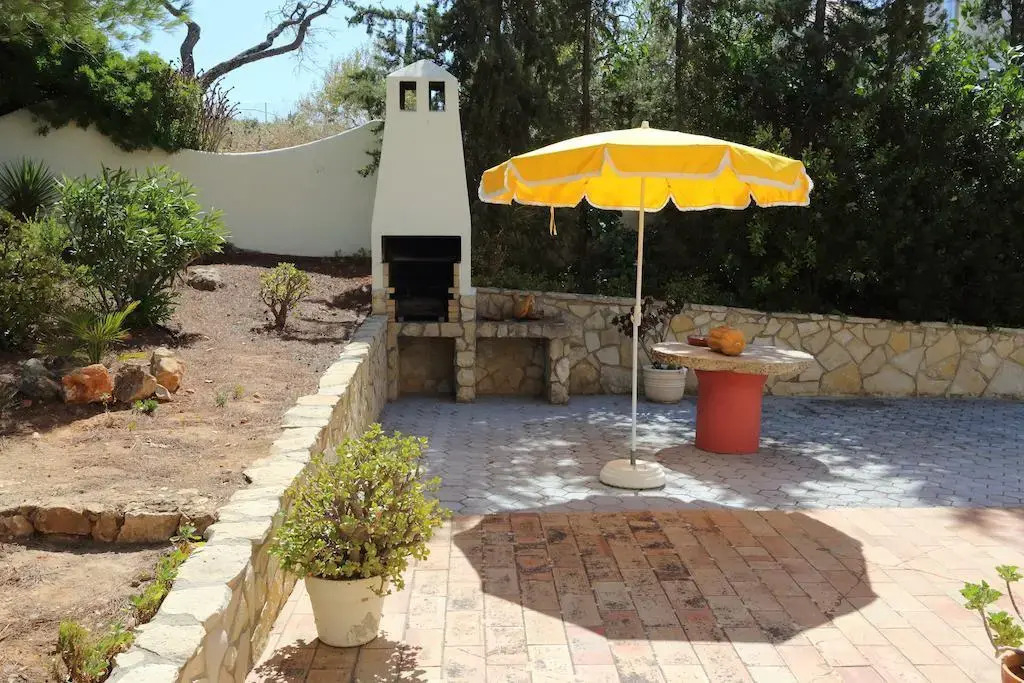 2 Br Condo Near Beach Sleeps 5 - Ava 1125