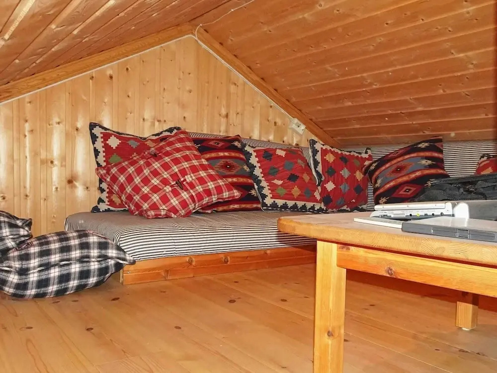 10 person holiday home in Svingvoll-By Traum
