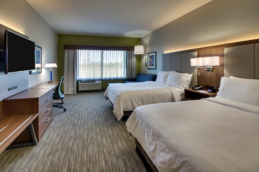 Holiday Inn Express & Suites Findlay North by IHG
