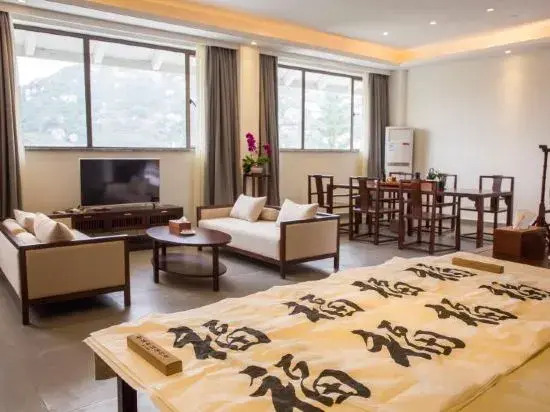 Yushuigu Hot Spring Hotel