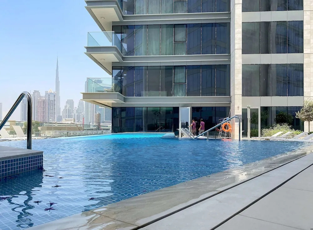 Silkhaus Luxury 1BR Stay Canal Front in Al Wasl