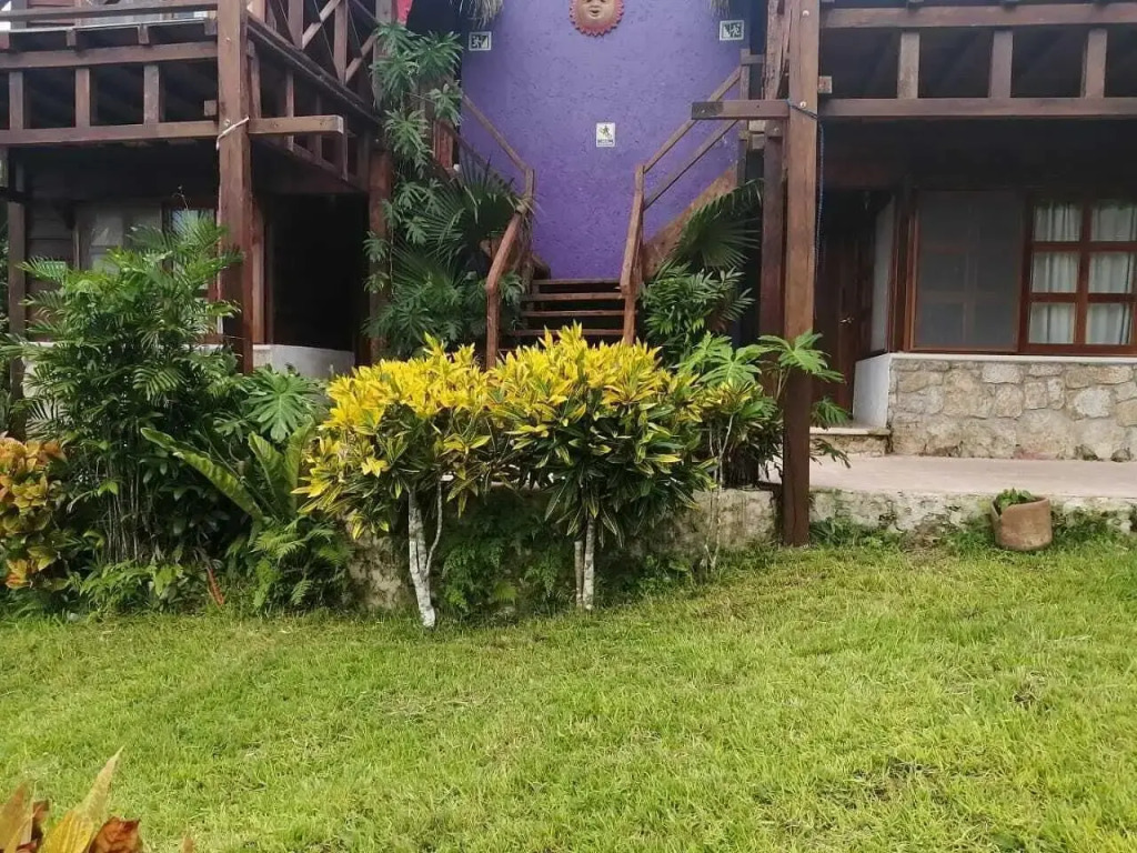 Cabanas k'iin Yéetel Há Bacalar