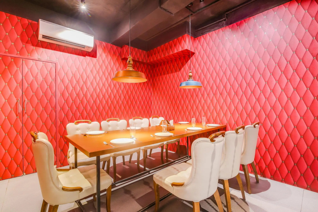FabHotel Aayash - Nr City Center Metro Station