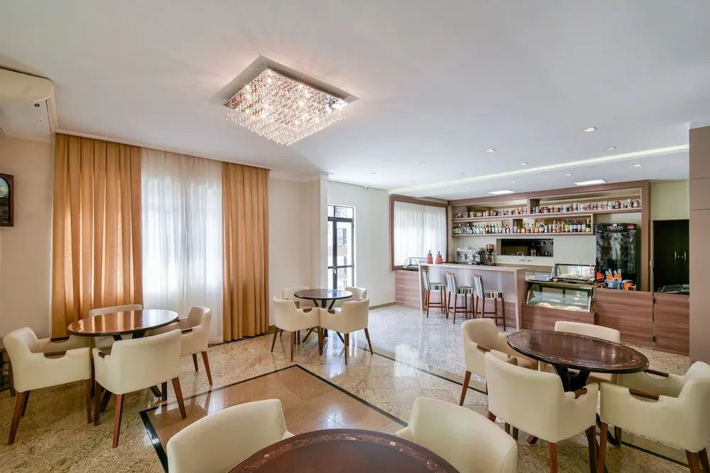 Hotel Tirolesa