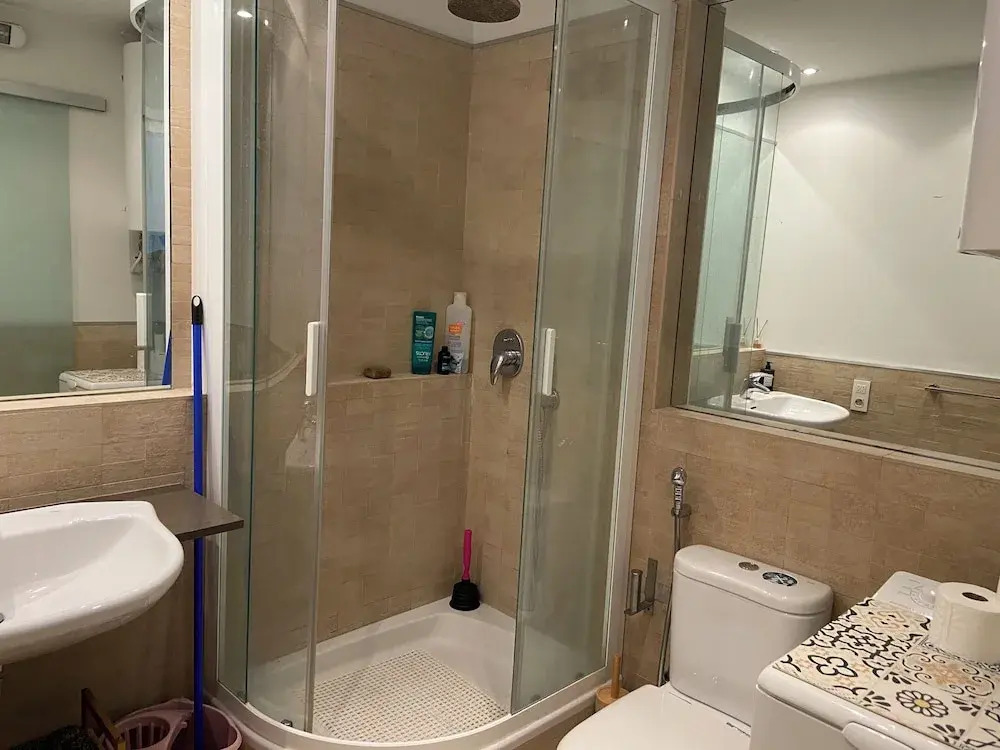 Lovely 2-bed Apartment in Barcelonas Best Location