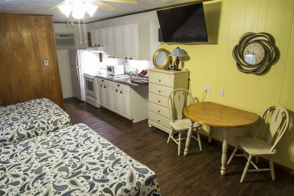 Fairway Overnight & Extended Stay
