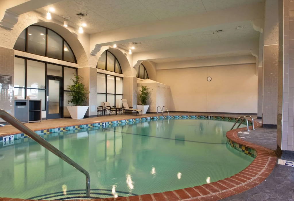 Embassy Suites by Hilton Minneapolis Bloomington Edina