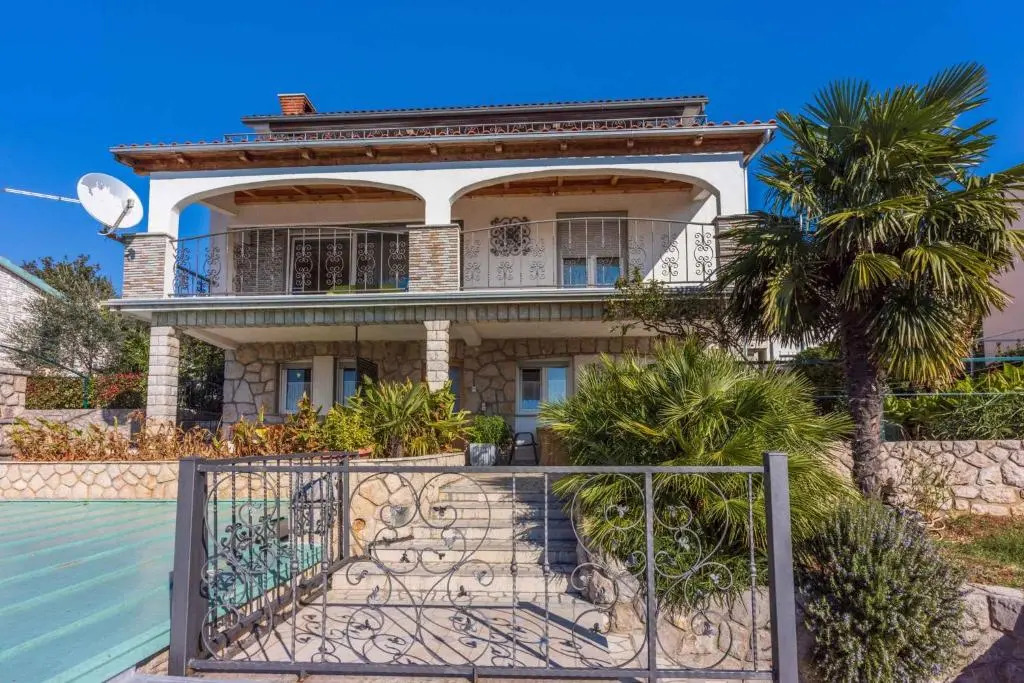 Apartment in Crikvenica 42251