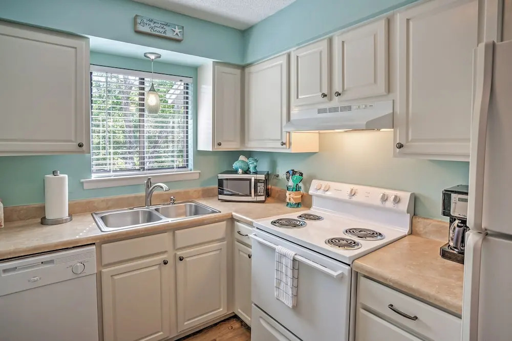 Amelia Island Condo w/ Pool & Beach Access!