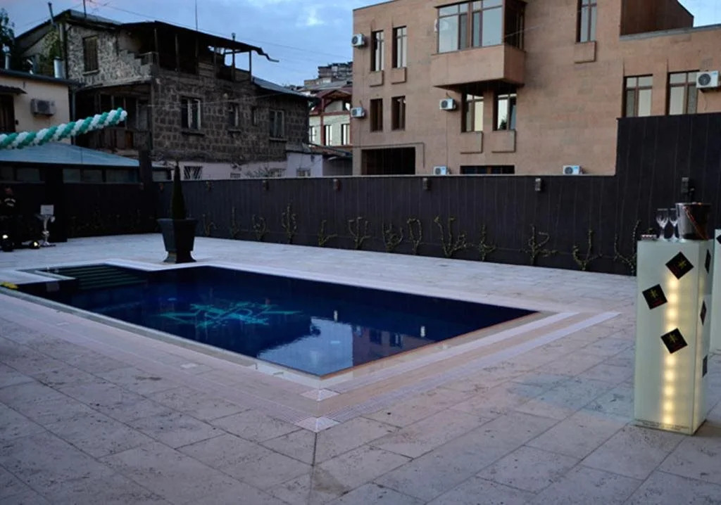 Dave Hotel Yerevan