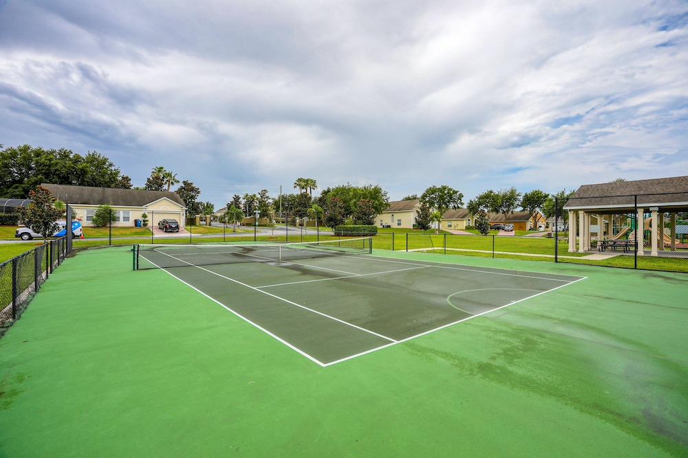Home in Gated Community W/private Heated Pool, air Hockey, Tennis, Clubhouse