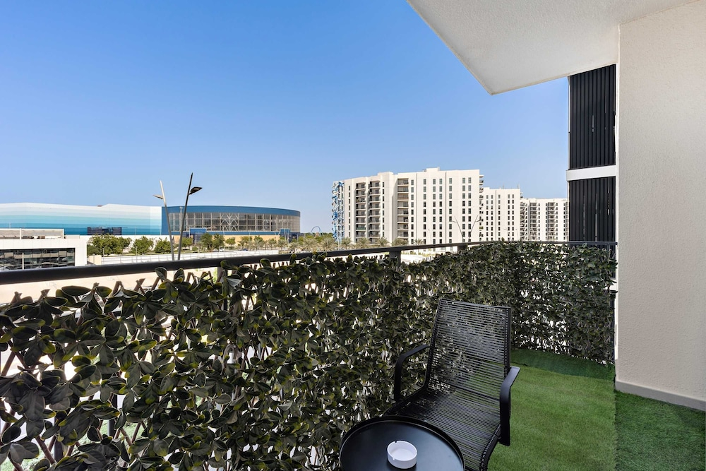 Silkhaus Unique Deal Modern 2bdr Canal View