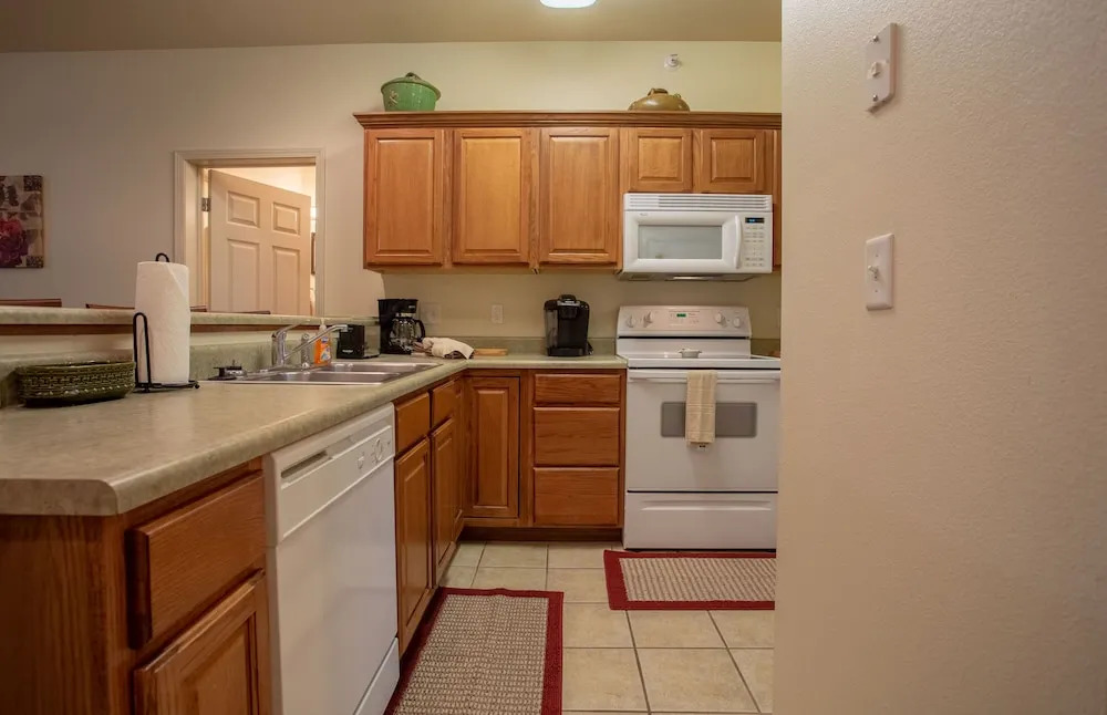 Sunrise Chateau 3 Bedrooms 3 Bathrooms Condo