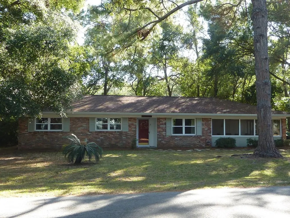 ISLAND PINES home