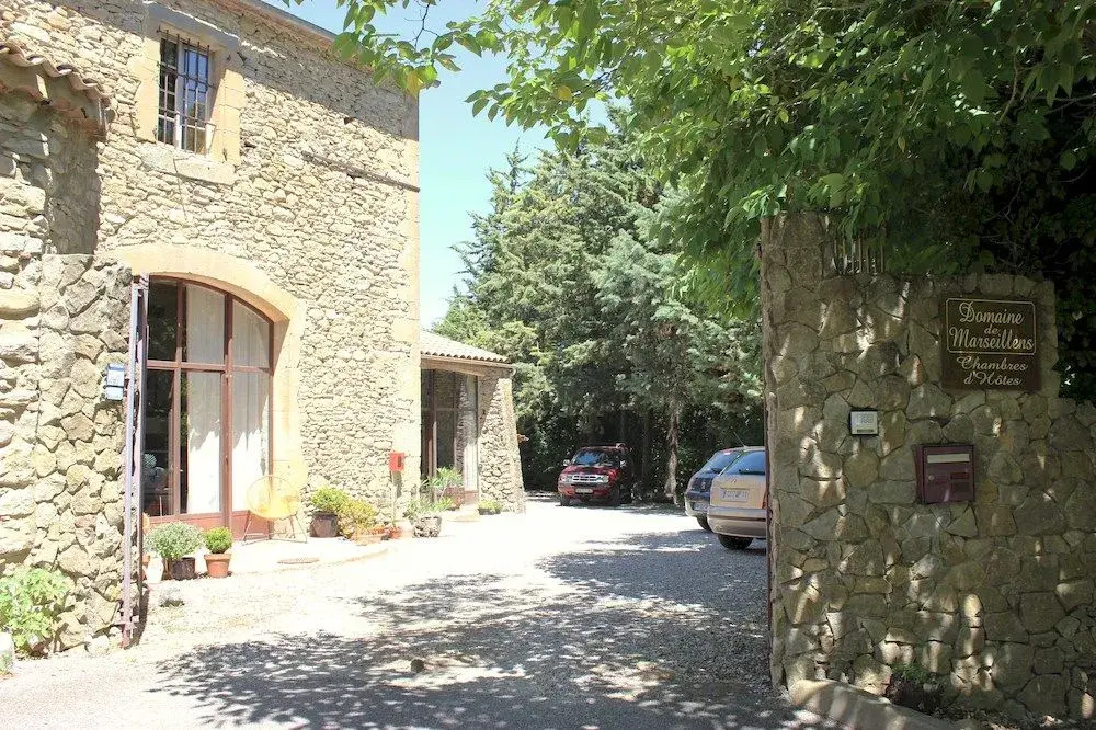 Domaine De Marseillens