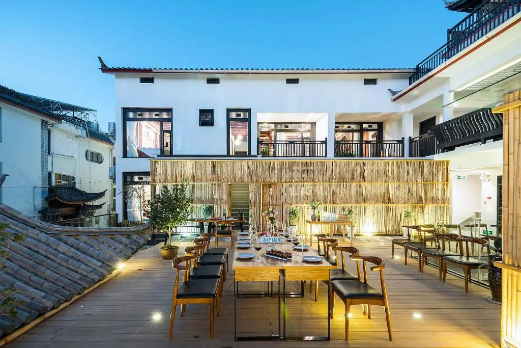 Lijiang Gemmer Hotel