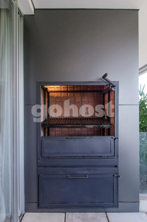 Tranquilo y cómodo apartamento en Villa Morra 2D006