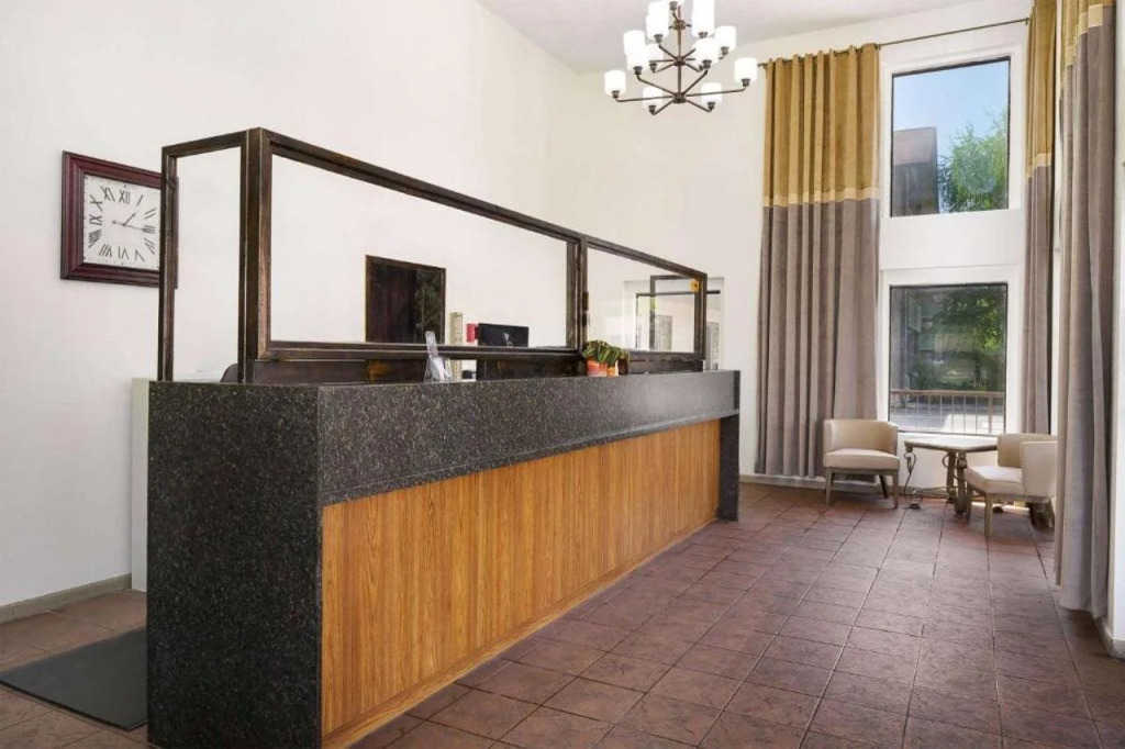 Days Inn By Wyndham Pigeon Forge South