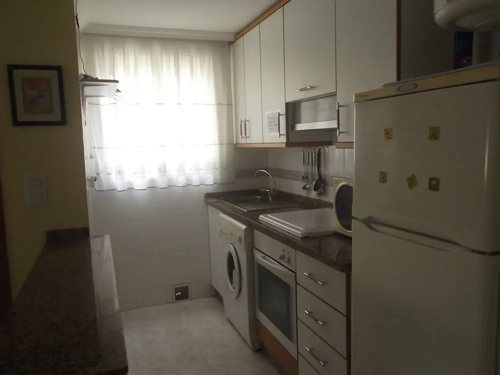 Alicante 100665 1 Bedroom Apartment by Mo Rentals