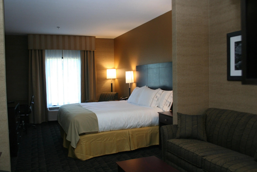 Holiday Inn Express & Suites Arkadelphia - Caddo Valley by IHG