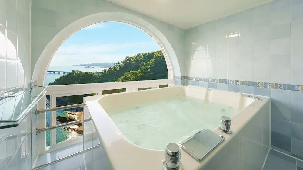 Samcheok Peacehousing Spa Pet Pension