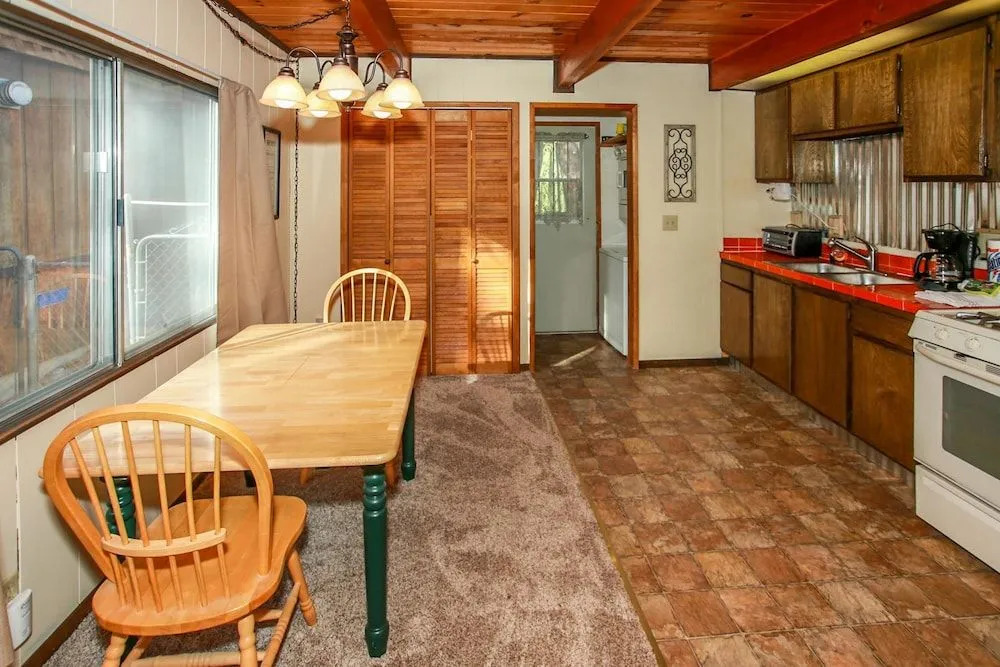 Cabin in the Pines