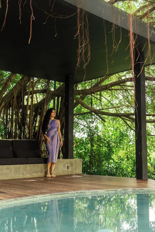 LilyPod Villa