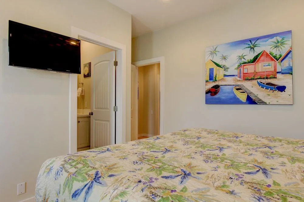 Shore To Love IT Ov36 4 Bedrooms 3.5 Bathrooms Home