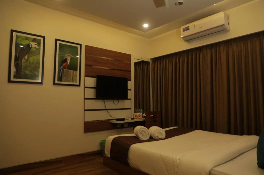 Skysuites By Monarch, Sanpada, Vashi - Navi Mumbai